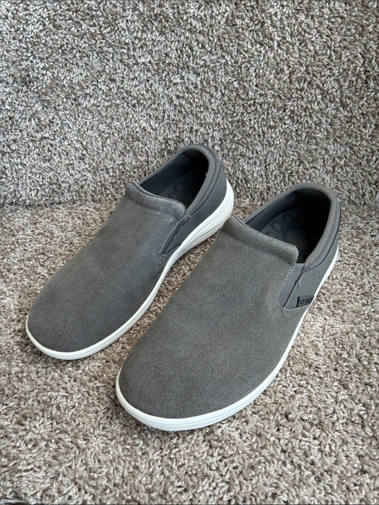 CROCS Other - CROCS Men's Reviva Gray Canvas Slip-On Loafers size 11